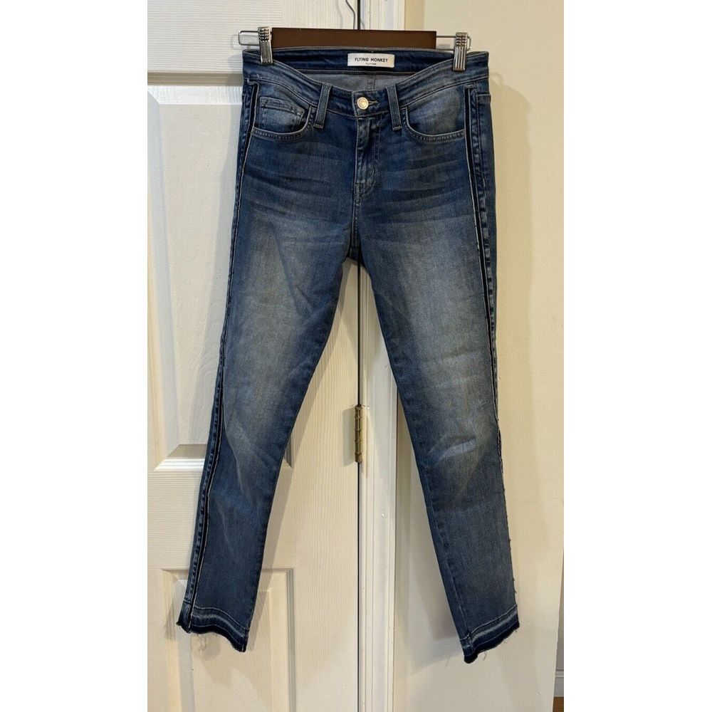 Flying Monkey Platinum Jeans Sz 25 Rew Hem Skinny Fit
